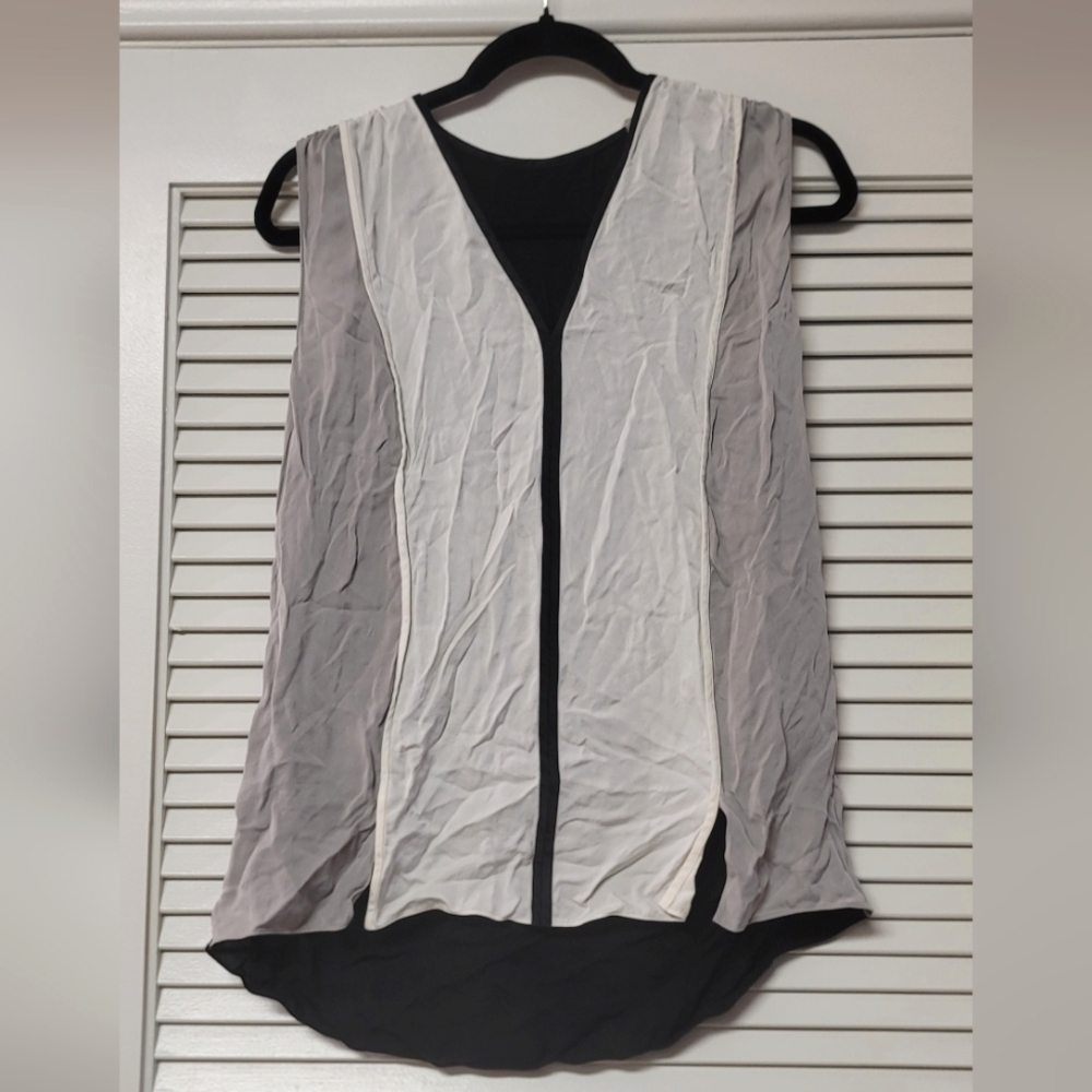 Elie Tahari - White/Black/Grey Sleeveless Lightweight Top
